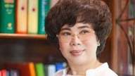 Pahlawan Buruh Thai Huong dianugerahi penghargaan sebagai intelektual wanita Vietnam teladan untuk periode 2011-2026.