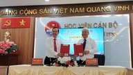 La Fédération des syndicats de Hô Chi Minh-Ville coopère à la formation en théorie politique et au renforcement des capacités des cadres.