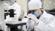 A stratégiai technológia elsajátításához alapvető tudományos alapokkal és tehetséggondozással kell kezdenünk.