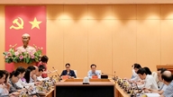 Hanoi Şehir Halk Konseyi komiteleri, 2026 Başkent Yasası'nın uygulanmasını aktif olarak gözden geçiriyor.