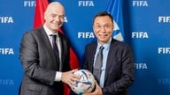 Il presidente della FIFA invita il presidente della VFF a partecipare alla cerimonia di apertura dei Mondiali in Messico.