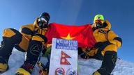 Från K2 till Everest Triple Crown: En vietnamesisk läkares mirakulösa resa.
