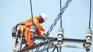 Dengan penggunaan elektrik mencecah paras tertinggi, adakah Vietnam Utara memerlukan satu lagi "empangan hidroelektrik Hoa Binh" setiap tahun?