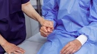 Het medicijn ontcijferen dat werkt door eierstokkankercellen te 'vinden en te vernietigen'.