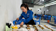 Hàng ngàn suất ăn, 200 chỗ ở miễn phí tiếp sức sĩ tử