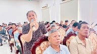 Komune Nam Phu menyelenggarakan dialog dan membangun konsensus mengenai pembebasan lahan untuk Kompleks Olahraga Internasional Hanoi.