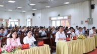 Ho Chi Minh Şehri: Thuan An mahallesindeki seçmenler, mangostan bahçelerinin korunmasını ve uyuşturucuyla ilgili suçların tespit edilmesini önerdi.