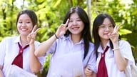 2008年生まれの学生たちは、輝くような笑顔で2026年の試験シーズンに別れを告げた。