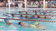 Ergreifen Sie die Initiative, schwimmen zu lernen und so das Ertrinken zu verhindern.