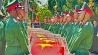 Gia Lai organise une cérémonie commémorative et des funérailles pour 18 martyrs morts au Cambodge.
