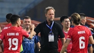 V-League 2025/26: VAR اور انفراسٹرکچر میں ترقی کے باوجود، اسٹینڈز خالی ہیں۔