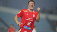 Ranní zprávy (14. června): Dohoda o přestupu vietnamsko-amerického útočníka Lee Williamse, vysokého 1,90 m, byla dokončena.