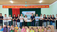 การเดินทางของหนังสือพิมพ์ออนไลน์ VietnamPlus ในการนำ "ครัวอบอุ่นสำหรับเด็ก" ไปสู่โรงเรียนในเขตภูเขาของจังหวัดไทเหงียน