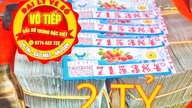 នៅរសៀលថ្ងៃទី ១៤ ខែមិថុនា អ្នកឈ្នះរង្វាន់ធំពីររូបនៅក្នុងឆ្នោតវៀតណាមខាងត្បូងត្រូវបានបង្ហាញ។