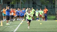 ベトナムサッカー連盟（VFF）は、全国から若い女子サッカー選手の才能を発掘している。