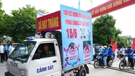 Il comune di Bat Trang lancia una campagna di igiene ambientale.