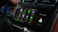 آسان اور محفوظ ڈرائیونگ کے تجربے کے لیے Android Auto کو بہتر بنانے کے لیے نکات۔