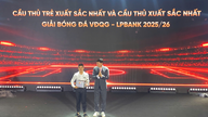 Quang Hai, Van Hau et Dinh Bac ont été honorés lors des V-League Awards 2026.