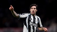 MU fører kapløbet om Mateus Fernandes; Arsenal og Man City kæmper om Sandro Tonali.