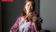 Nguyet Thu, international violist: The sound of the violin from the emergency room bed and the aspiration to relieve suffering.