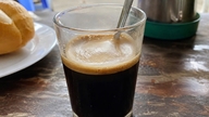 Att dricka kaffe varje morgon: 6 hälsofördelar och 4 saker att tänka på.