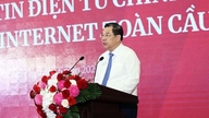 El viceprimer ministro Pham Gia Tuc declaró: "El portal electrónico de información del Gobierno debe centrarse en el desarrollo de productos de comunicación multiplataforma".