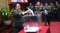 Het 8e Centraal Uitvoerend Comité van de Vereniging van Vietnamveteranen bestaat uit 89 leden.