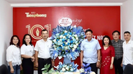 Le vice-ministre de la Santé, Do Xuan Tuyen, a félicité le journal Tien Phong à l'occasion du 101e anniversaire de la Journée de la presse révolutionnaire du Vietnam.