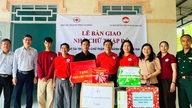 Nhịp cầu cho những mảnh đời gian khó
