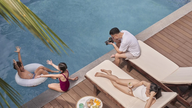 Een eindeloze zomer op Hon Tre Island met 'Mango Kingdom'.