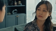 Diệu (Quỳnh Châu) blir knust når hun oppdager ektemannens utroskap.