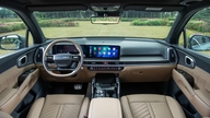 El SUV Kia Sorento Hybrid de 7 plazas modelo 2026, con su diseño moderno y características de alta gama, acaba de ser anunciado en Vietnam y ahora se ofrece con importantes descuentos.