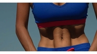 6 exercícios em pé para fortalecer os músculos do abdômen e proteger as costas e os joelhos após os 50 anos.