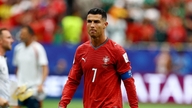 Ronaldo kiviharzott a pályáról, aminek következtében a portugál edző zavartan reagált: „Még nem ismerem az eljárást”.