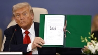 Stany Zjednoczone i Iran podpisały memorandum o porozumieniu w sprawie zakończenia wojny.