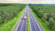 Modernisierung von 2.801 km Schnellstraßen in Phasen: Die Regierung beschleunigt den Ausbau der Infrastruktur.