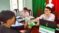 Khanh Hoa-provinsen udbetaler det første lån til personer, der har gennemført stofmisbrugsrehabilitering.