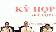 Ha Tinh: Dewan Rakyat Provinsi menyetujui 3 resolusi penting dalam sesi khusus.