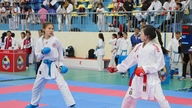570 atletas competiram no Campeonato do Clube de Karatê Lam Dong.