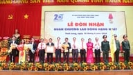 Đại học Trà Vinh nhận Huân chương lao động hạng nhất