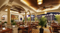 The Chic Vibes - Rex Hotel Saigon میں چکن کے شاندار ذائقوں کو دریافت کرنے کا سفر