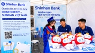 Hơn 1.400 tân cử nhân có cơ hội ứng tuyển việc làm ngay trong lễ tốt nghiệp