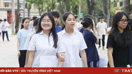 Hanoi: Az állami középiskolák felvételi vizsgáin elért pontszámok meredeken emelkedtek, sok iskolában akár 8,5 ponttal is emelkedtek.