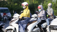 Vietnam bagian utara mengalami peningkatan suhu, dengan cuaca yang sangat panas.