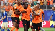 Video: Pesta gol Belanda melawan Swedia