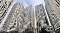 Les immeubles d'habitation doivent comporter des espaces séparés pour les voitures électriques et les motos électriques.
