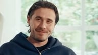 Brooklyn Beckham memperoleh $1 juta daripada iklan yang bergurau tentang konflik keluarga.