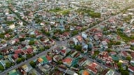 Normas para secretários partidários e organizações partidárias em aldeias e áreas residenciais em processo de reestruturação.