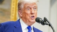 Президент Трамп пригрозил нанести новый удар по Тегерану на фоне американо-иранских переговоров в Швейцарии.