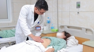 After experiencing persistent abdominal pain for nearly a day, the patient was found to have a rare congenital digestive system defect.